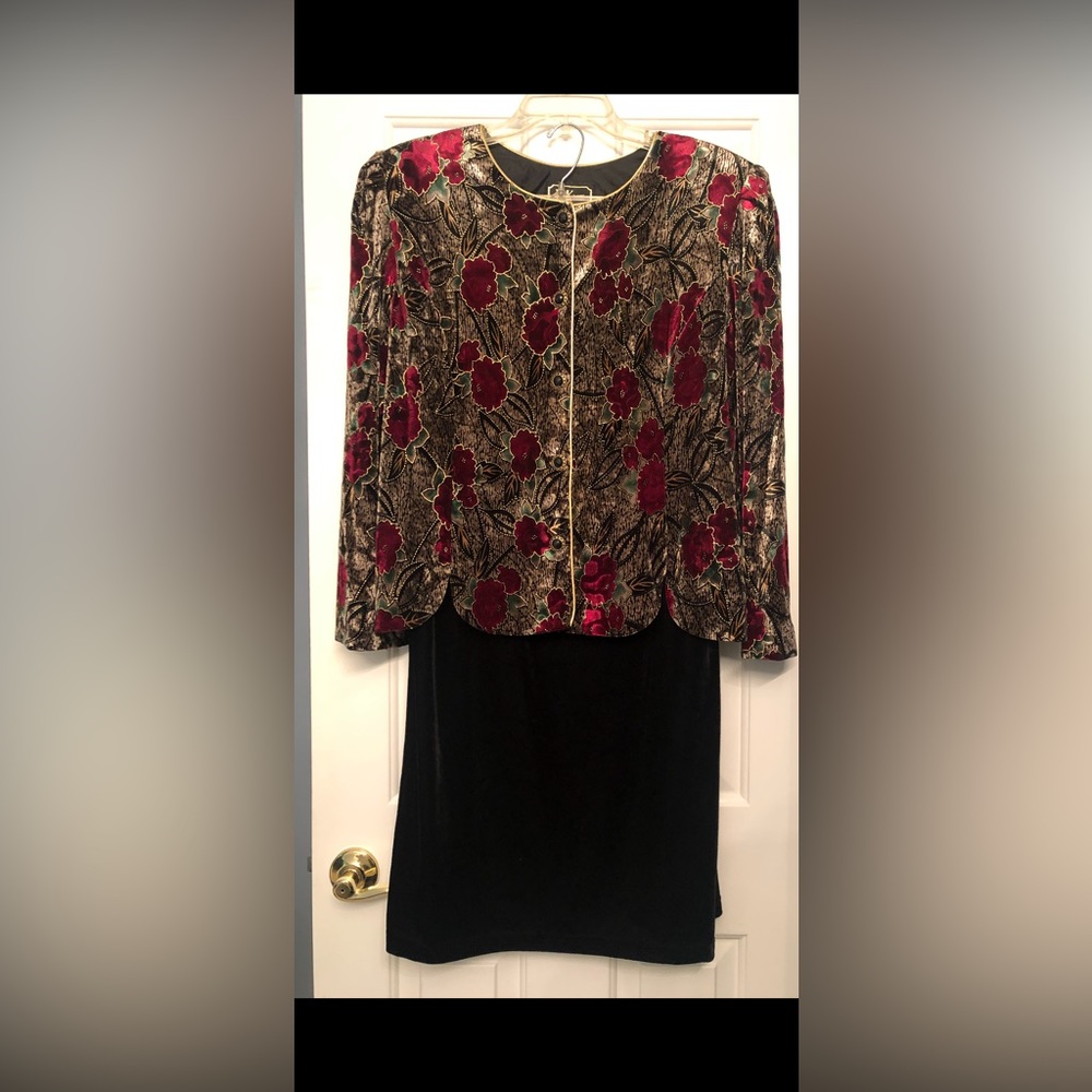 2pc velvety evening attire. Long sleeved jacket and long straight skirt. Size 18